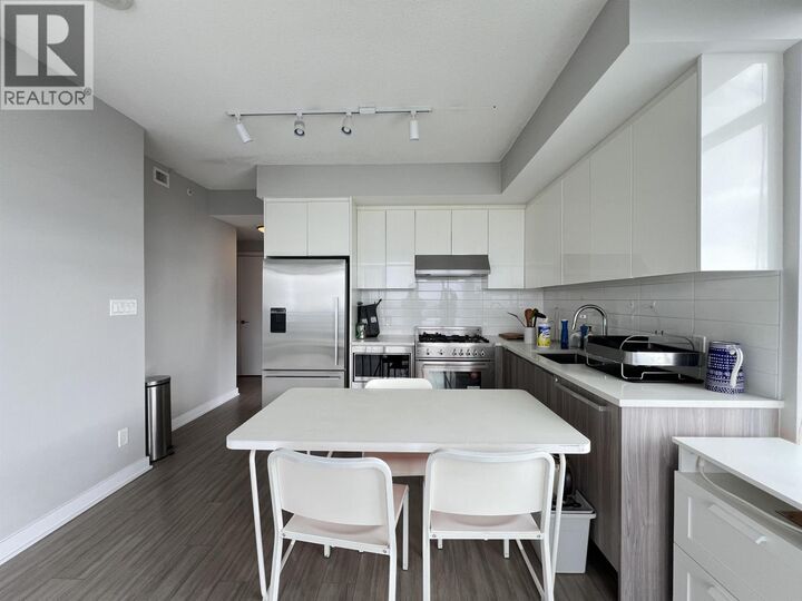 Property Photo:  4900 Lennox Lane 4007  BC V5H 0G9 