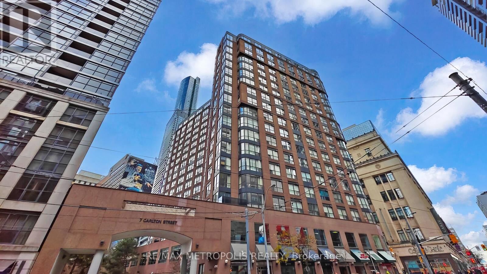 Property Photo: 7 Carlton Street 311 ON M5B 2M3
