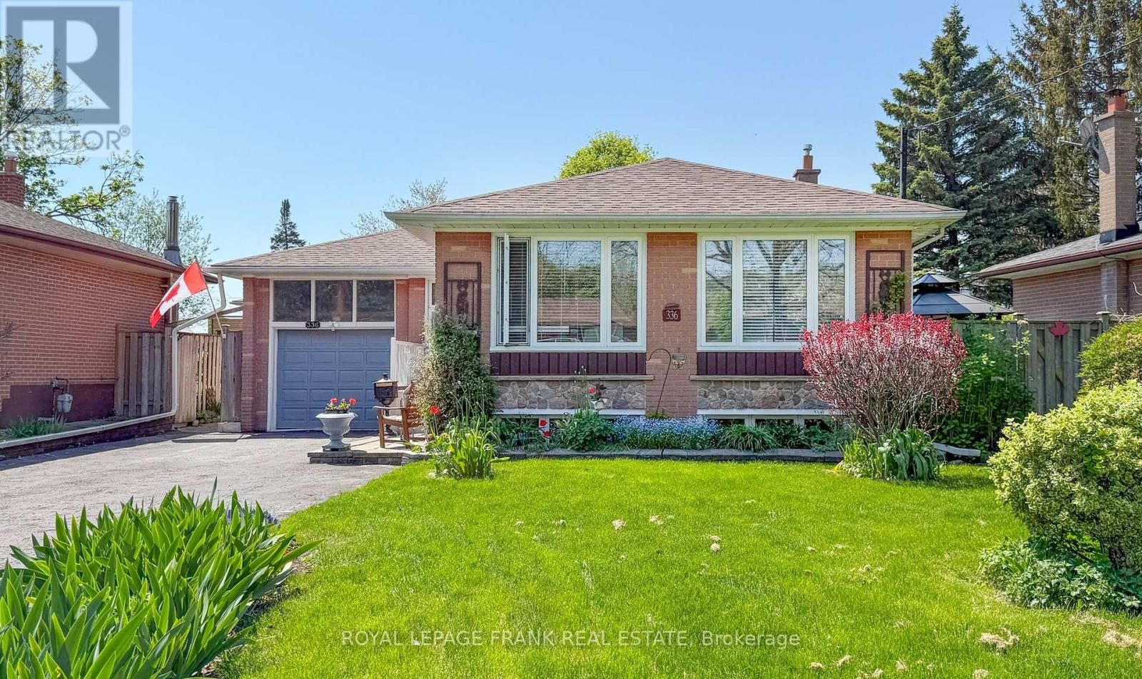 Property Photo:  336 Viewmount Street  ON L1H 7C3 