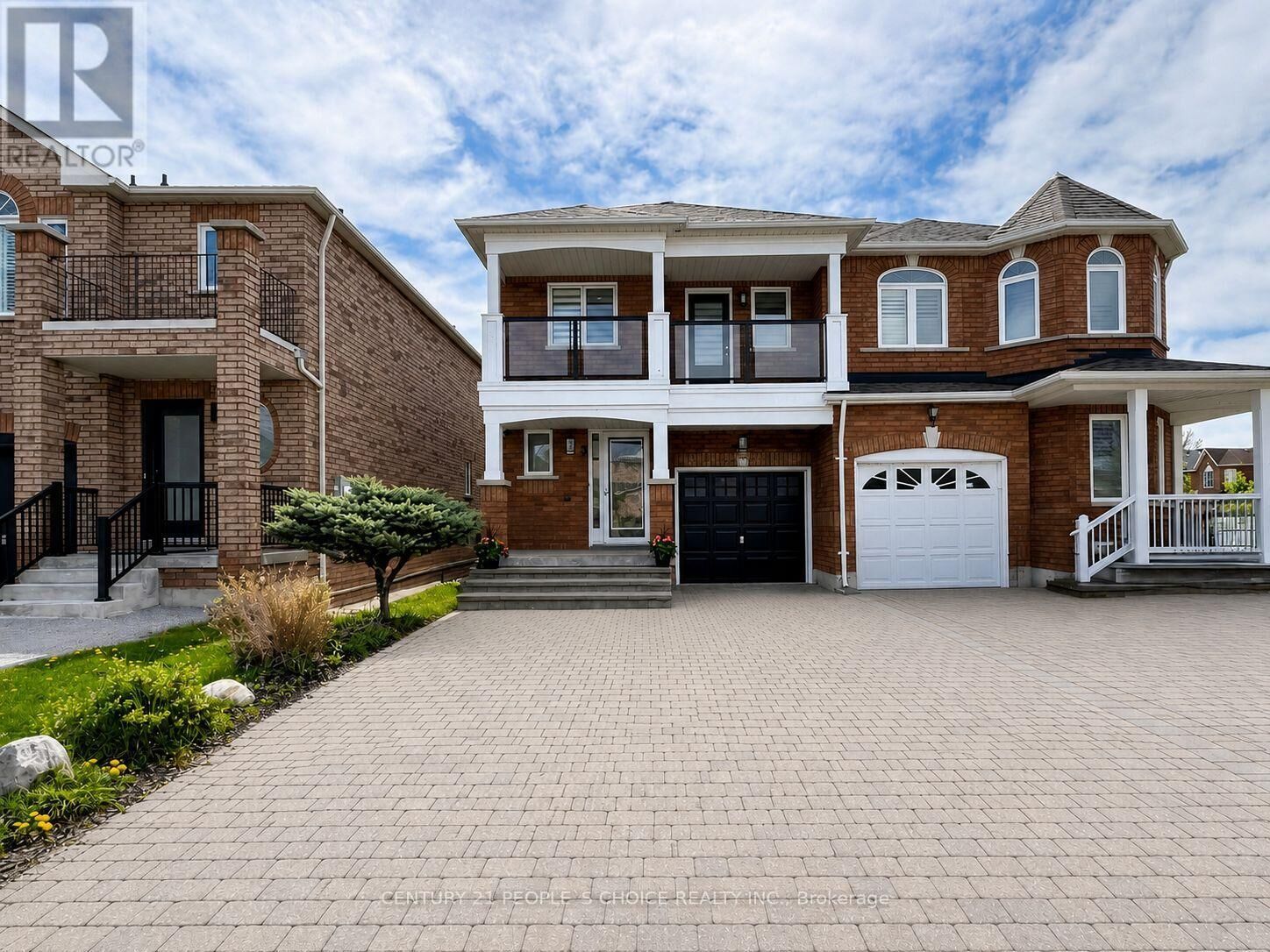 Property Photo: 3 Manorwood Court ON L7E 2T4
