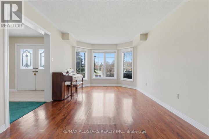 Property Photo:  7 Remion Crescent  ON L9P 1V3 