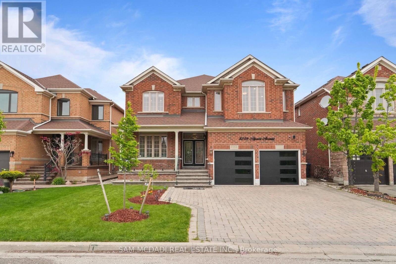 Property Photo:  3259 Alpaca Avenue  ON L5M 7V4 