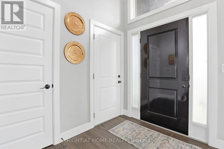 Property Photo: 114 Tuscany Trail ON N7M 0R9