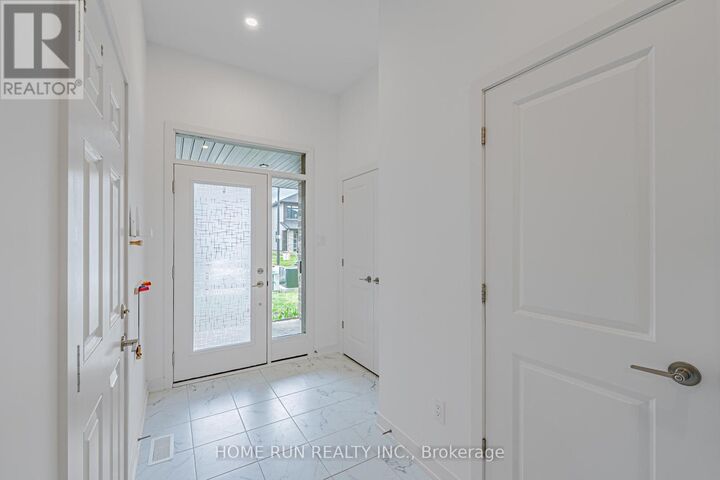 Property Photo:  222 Finsbury Avenue  ON K2S 2X9 