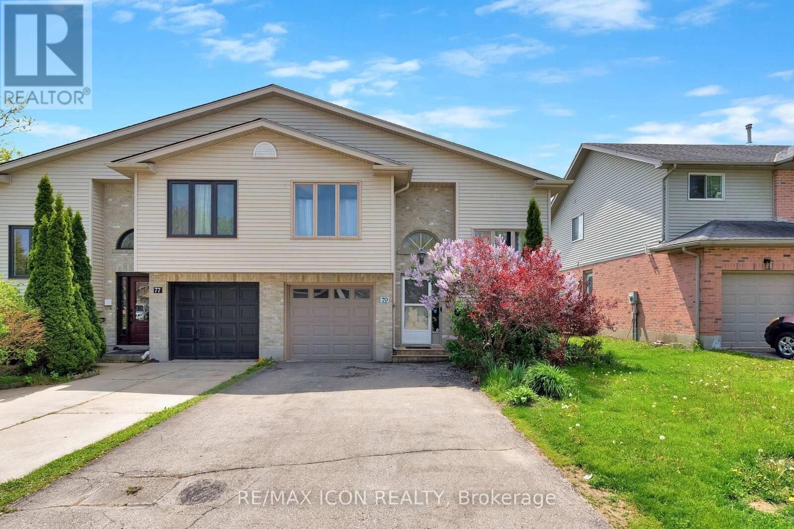Property Photo: 79 Sunrise Crescent ON N5V 4V8