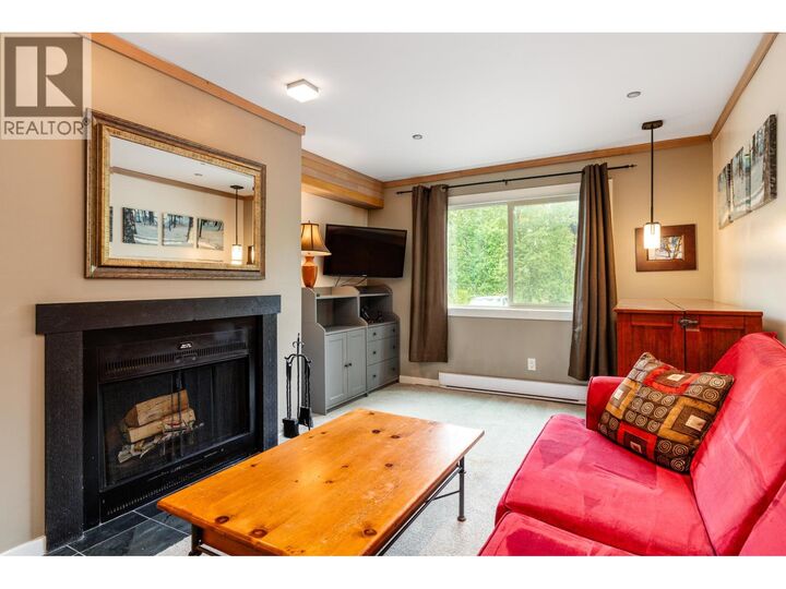 Property Photo:  2021 Karen Crescent 105  BC V8E 0H1 