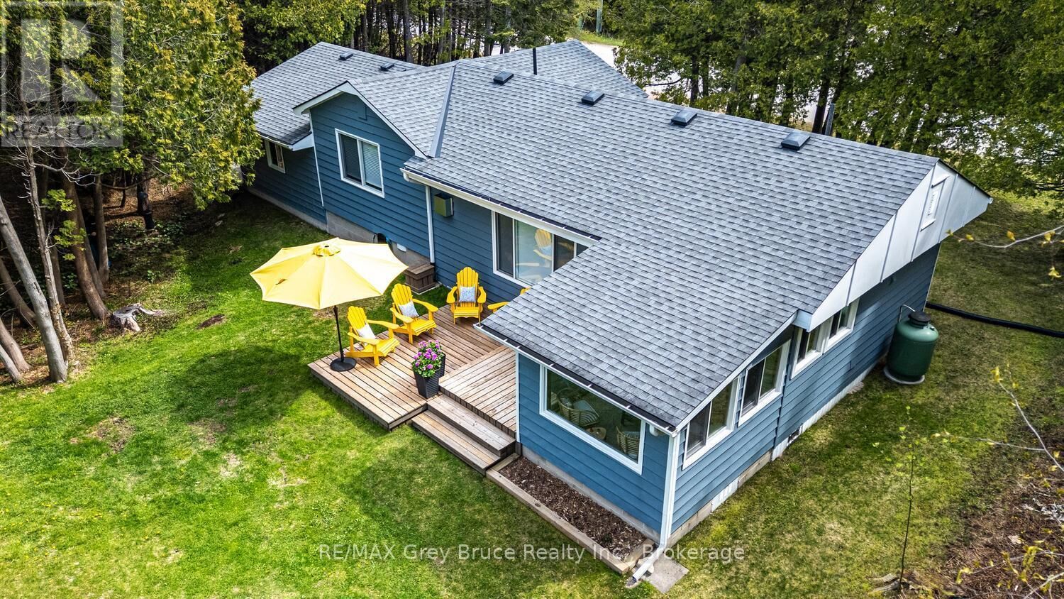 Property Photo:  188 Bay Street  ON N0H 2T0 