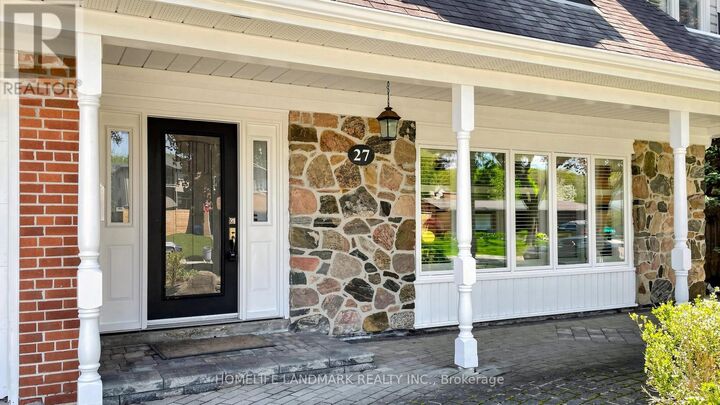 Property Photo:  27 Quincy Crescent  ON M2J 1C5 