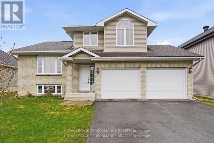 Property Photo: 18353 Lana Drive ON K6H 7L9