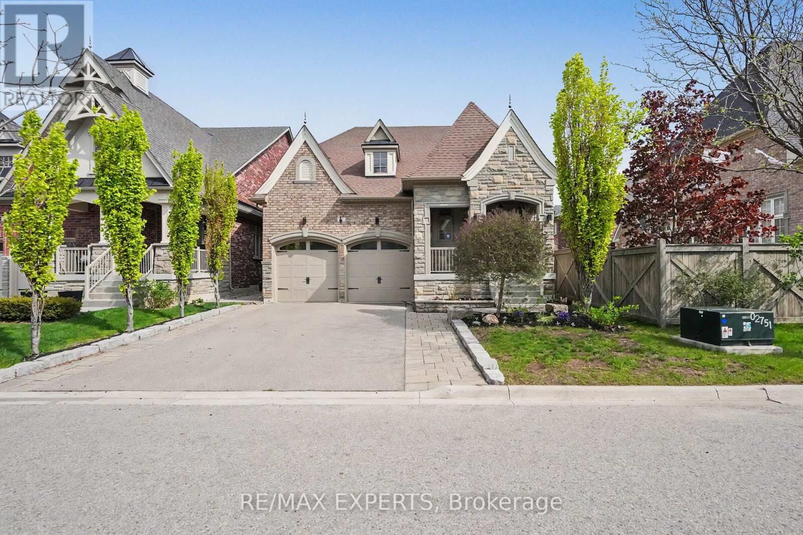Property Photo:  4 Sim Hill Crescent  ON L7B 0C4 