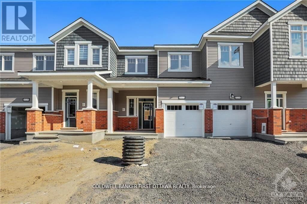 Property Photo: 517 Rye Grass Way ON K2J 7A2