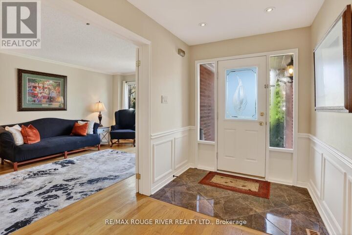 Property Photo:  84 Silverbirch Place  ON L1R 1X5 