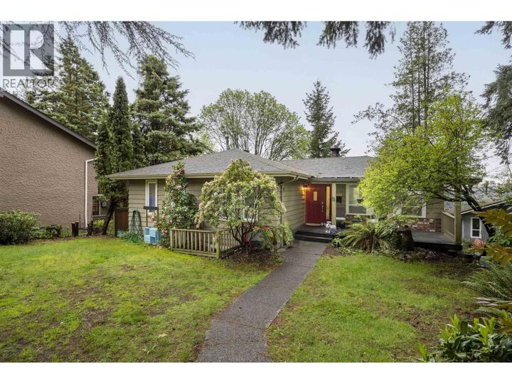 Property Photo:  2634 Rogate Avenue  BC V3K 5S4 