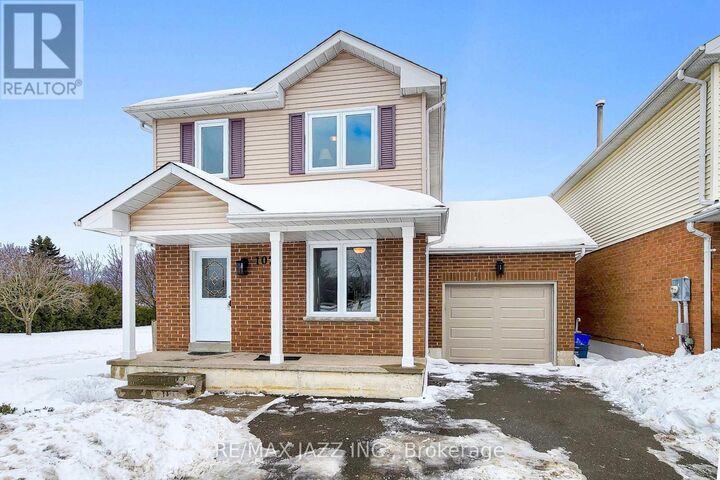 Property Photo:  102 Penfound Drive  ON L1C 4B8 