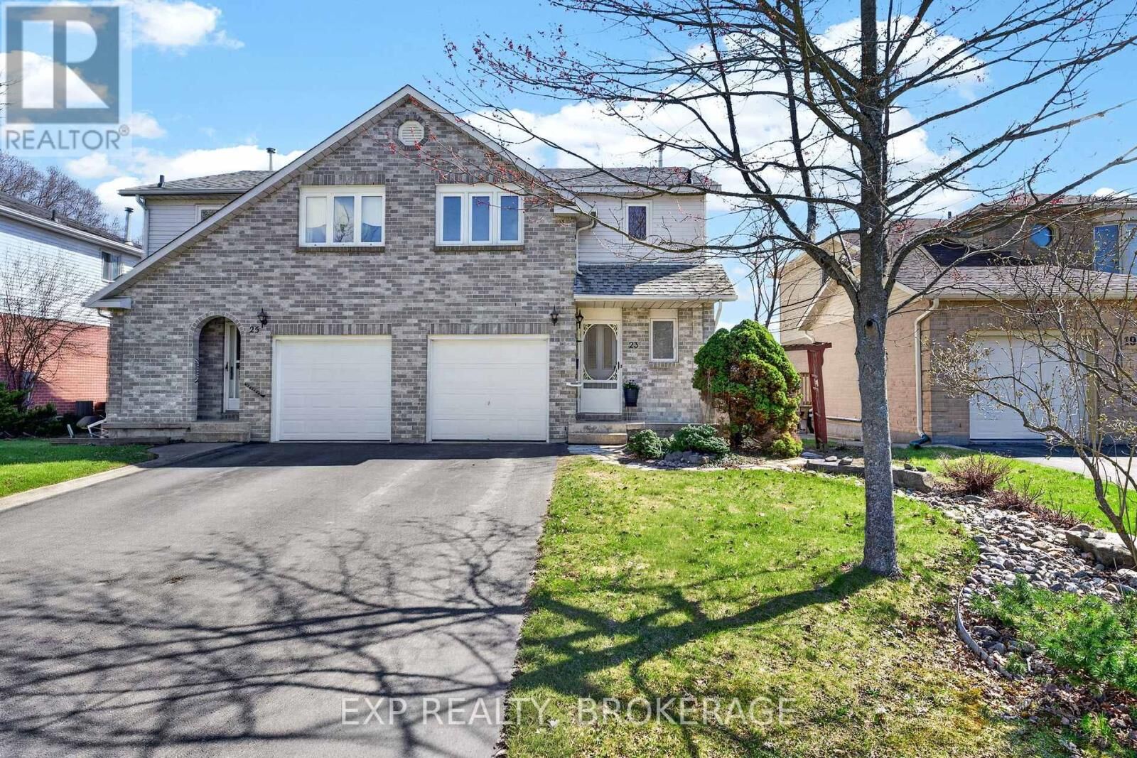 Property Photo:  23 Rose Abbey Drive  ON K7M 6W1 