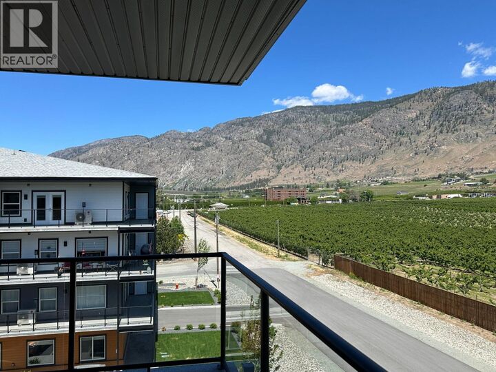 Property Photo: 5620 51st Street 403 BC V0H 1V6