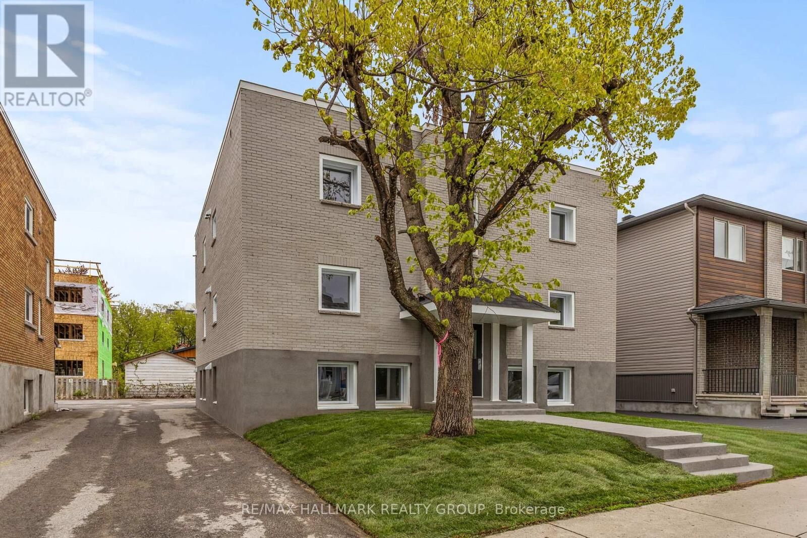 Property Photo:  75 Genest Street  ON K1L 7Z1 