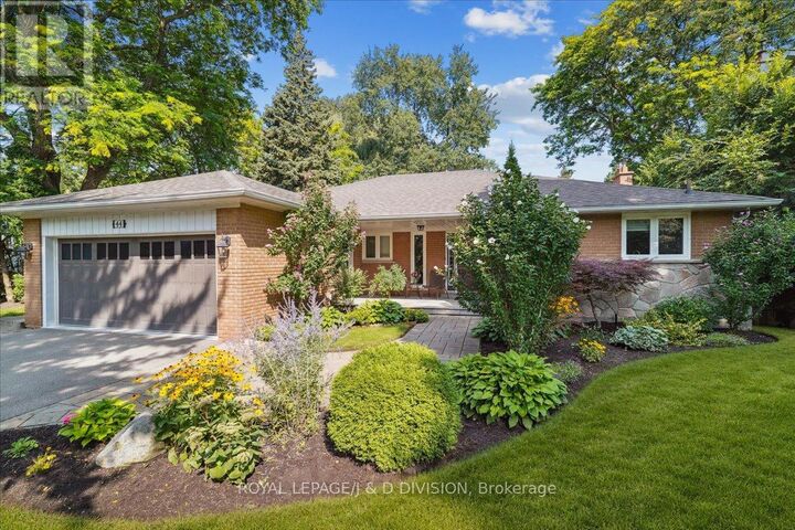 Property Photo:  44 George Henry Boulevard  ON M2J 1E2 