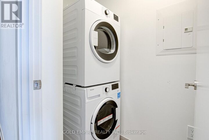 Property Photo:  15 Wellington Street South 2905  ON N2G 0E4 