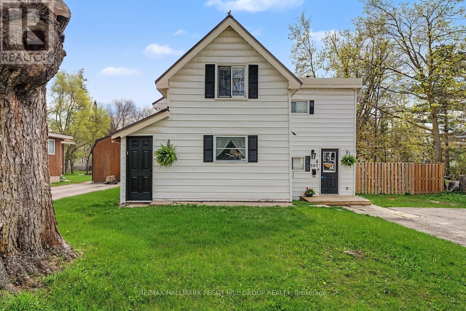 Property Photo:  307 Millard Street  ON L3V 4H2 