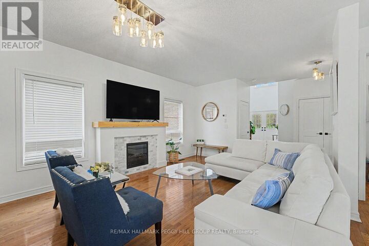 Property Photo:  64 Lake Crescent  ON L4N 6A6 