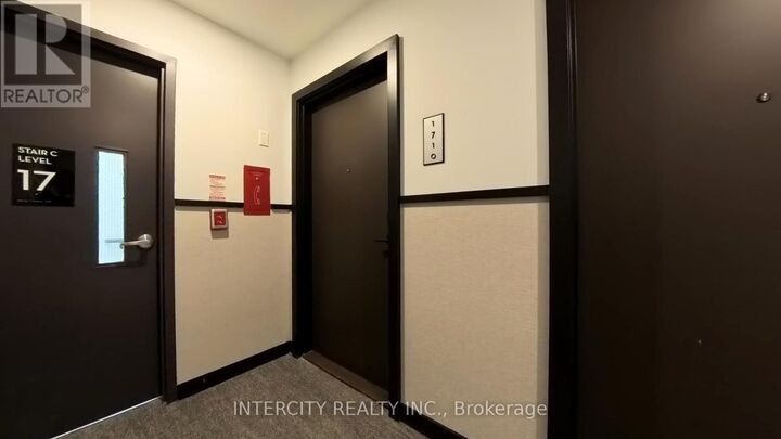 Property Photo:  474 Caldari Road 1710  ON L4K 0R5 