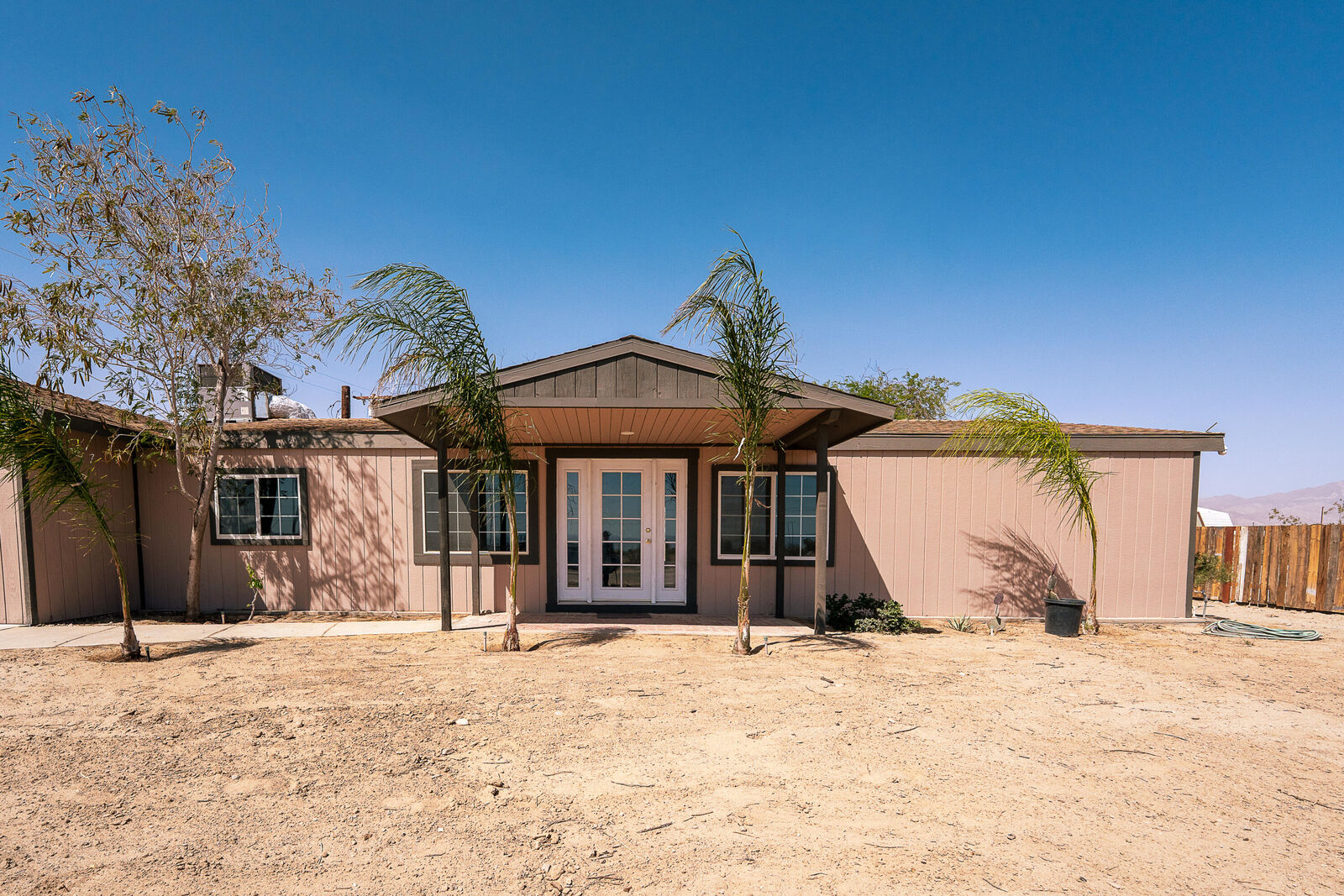 Property Photo: 2327 Brentwood Avenue CA 92274