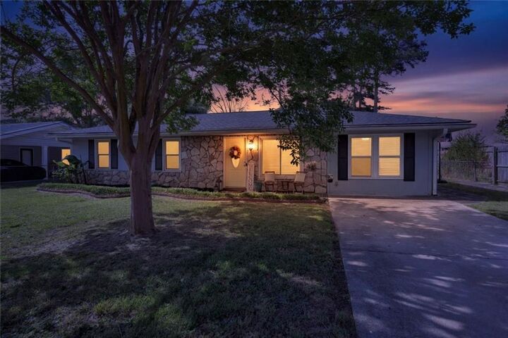 Property Photo:  5113 Haynes Court NE  GA 30014 