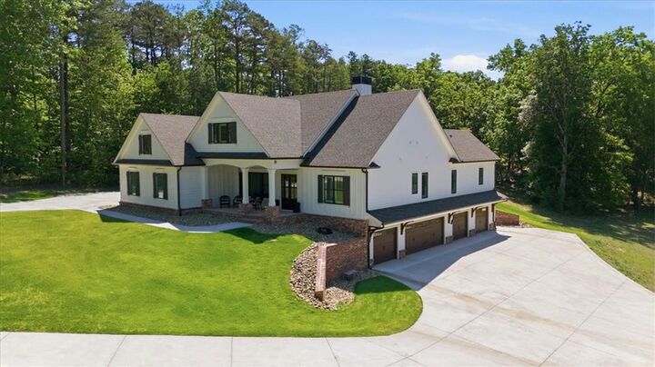 Property Photo: 395 Heard Road GA 30114