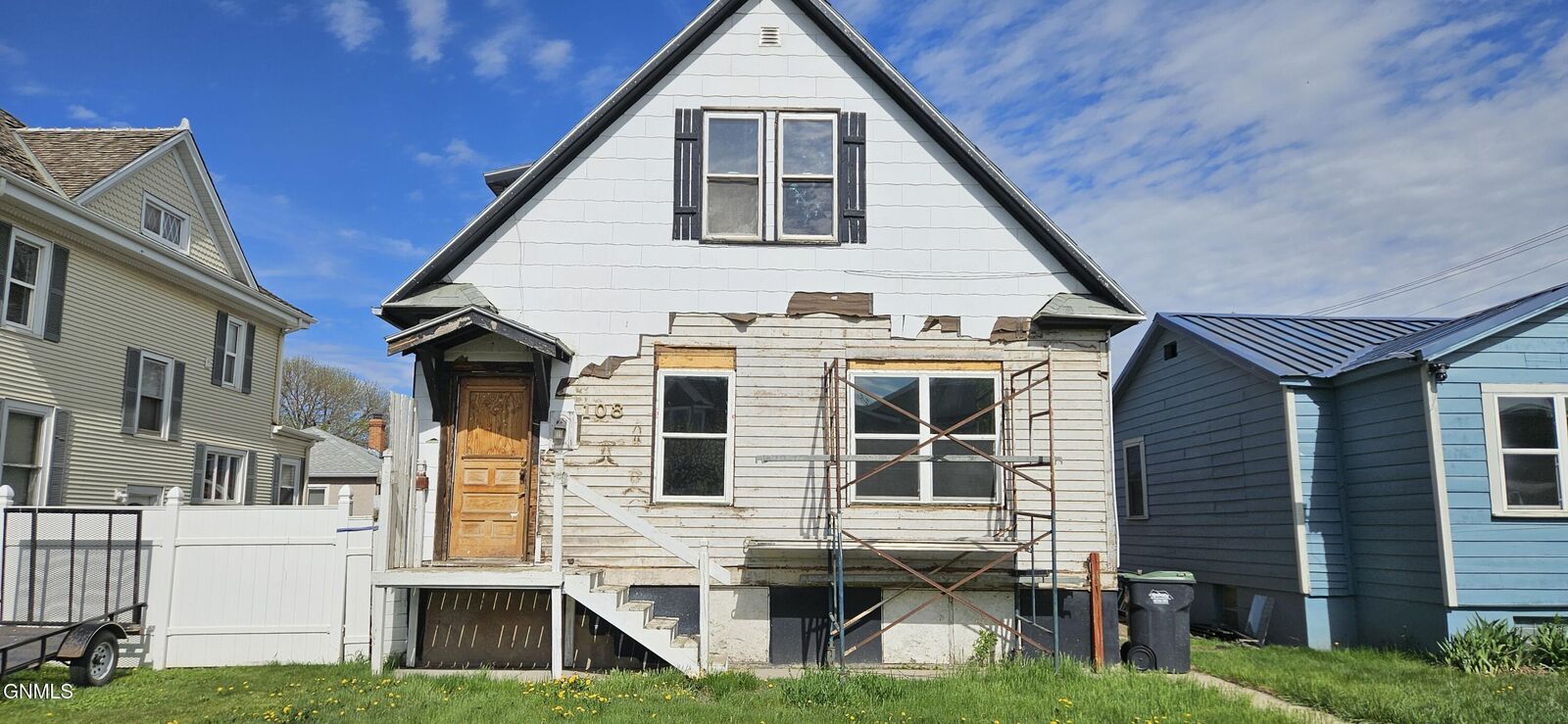 Property Photo:  108 7th Avenue NW  ND 58554 