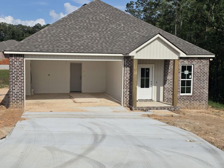 Property Photo: 19 Golden Oak MS 39402