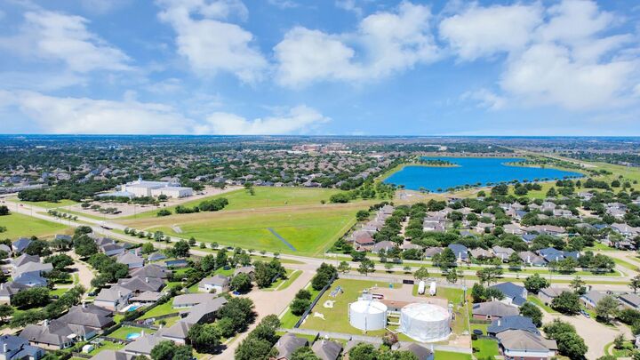 Property Photo:  16543 Whitaker Creek Drive  TX 77095 