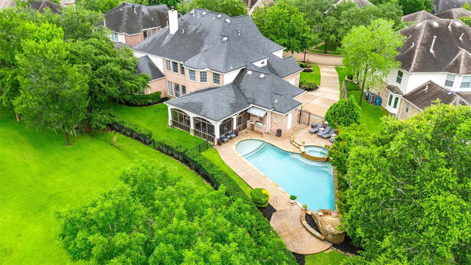 Property Photo:  8703 Stones Throw Lane  TX 77459 