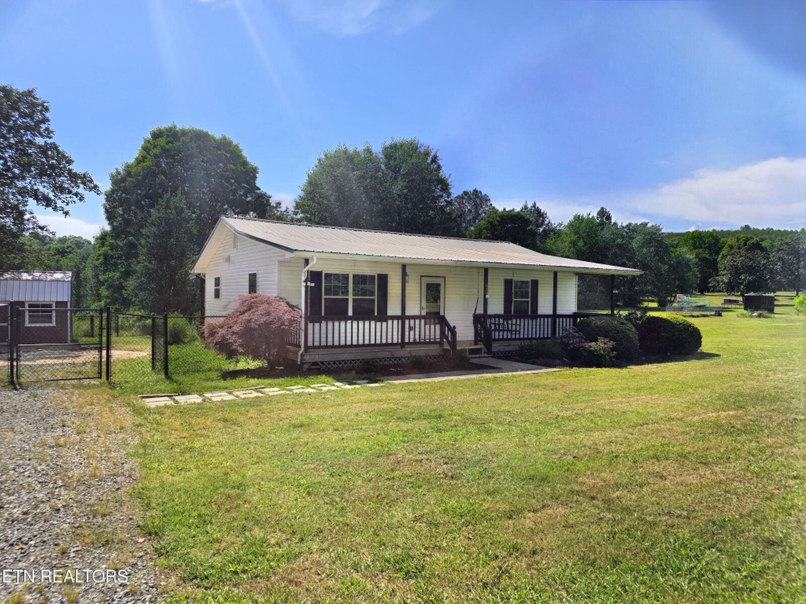 Property Photo:  619 Huff Bend Lane  TN 37880 