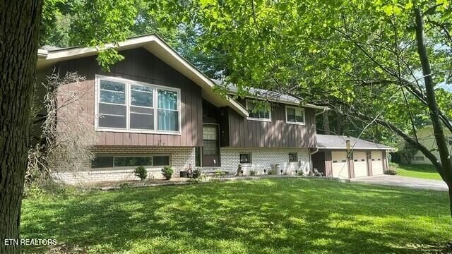 Property Photo:  572 S Lake Drive  TN 37841 