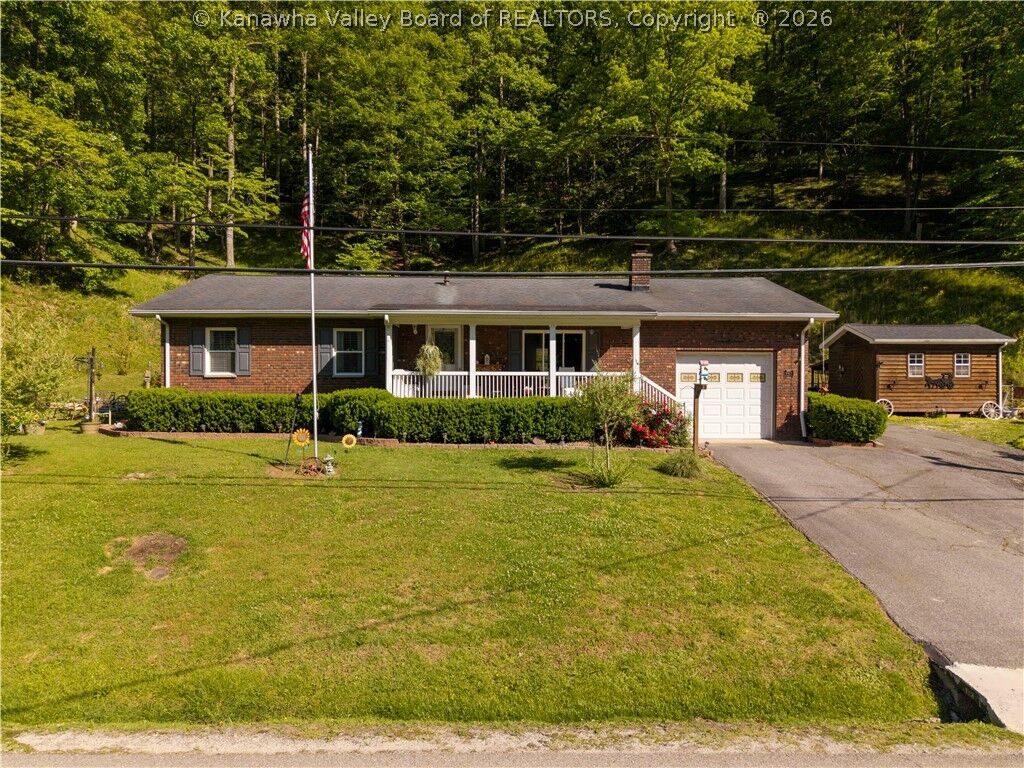 Property Photo: 17413 Daniel Boone Parkway WV 25154
