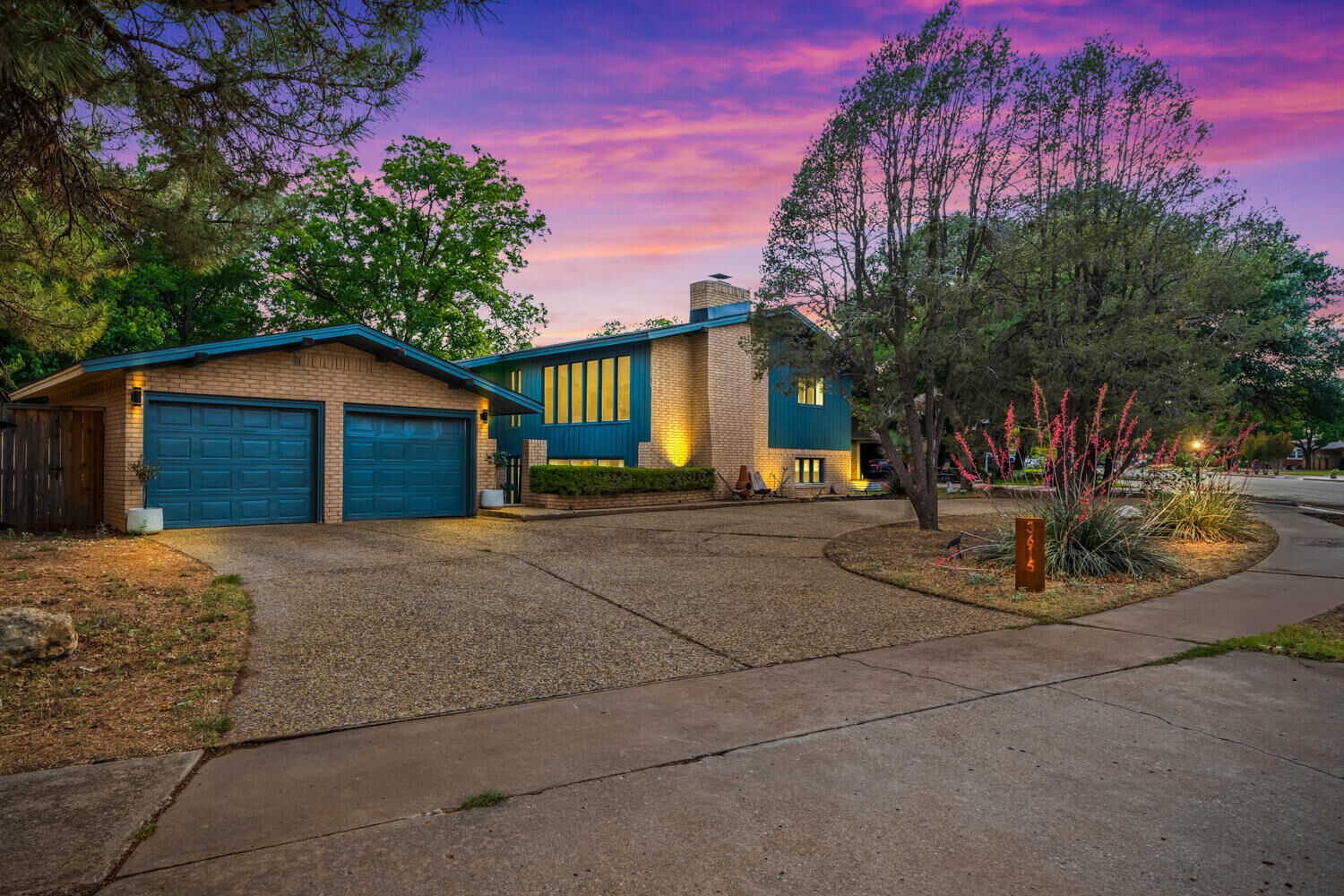 Property Photo:  3615 68th Street  TX 79413 