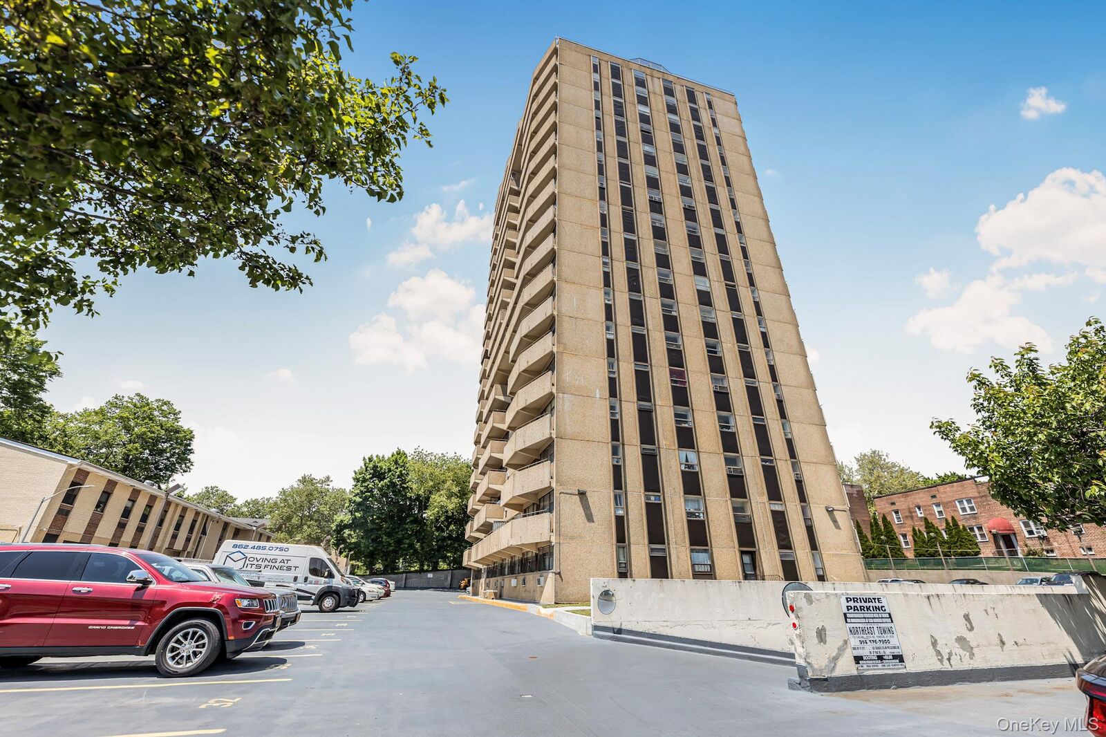 Property Photo:  1523 Central Park Avenue 12C  NY 10710 