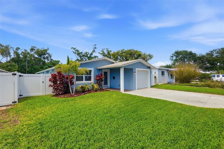 Property Photo:  8015 28th Avenue N  FL 33710 