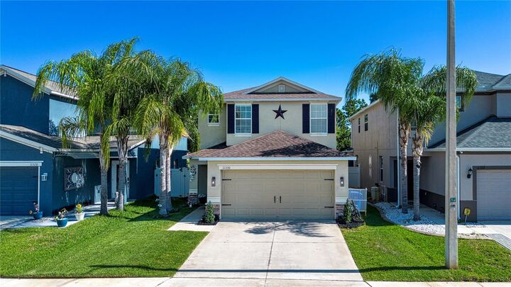 Property Photo:  11330 Villas On The Green Drive  FL 33579 