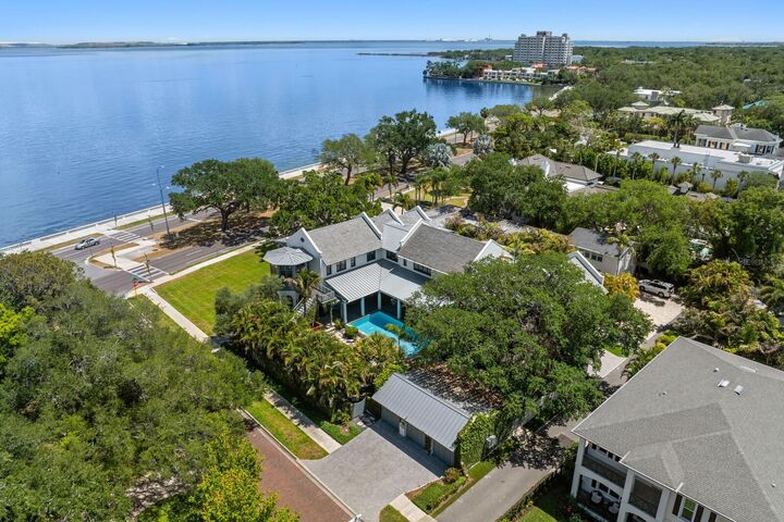 Property Photo:  4613 Bayshore Boulevard  FL 33611 