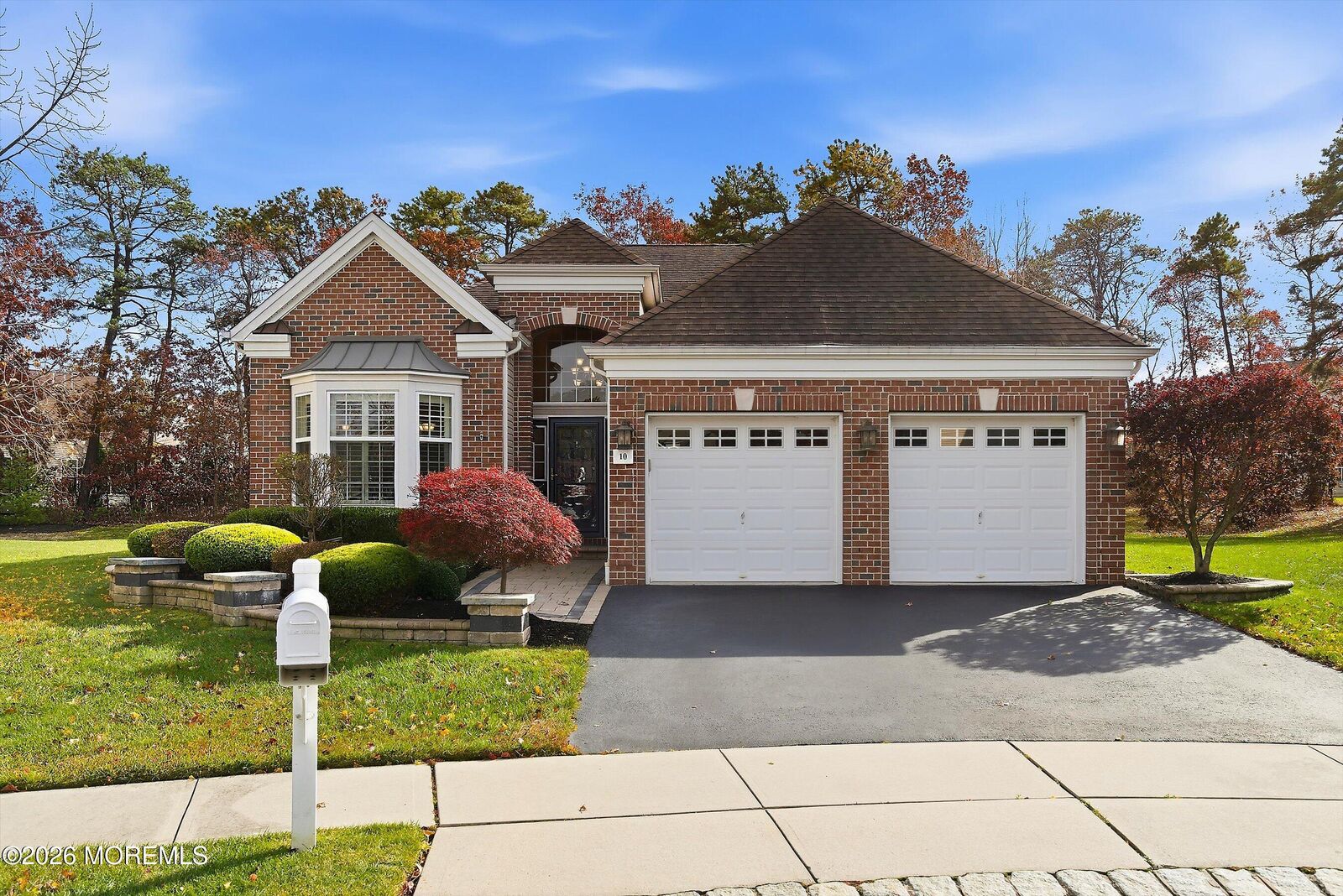 Property Photo:  10 Iverness Court  NJ 08731 