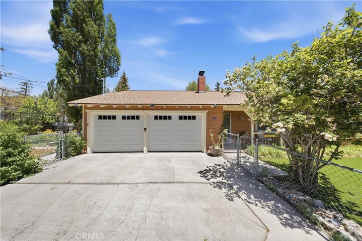 Property Photo:  1000 Sequoia  CA 92314 