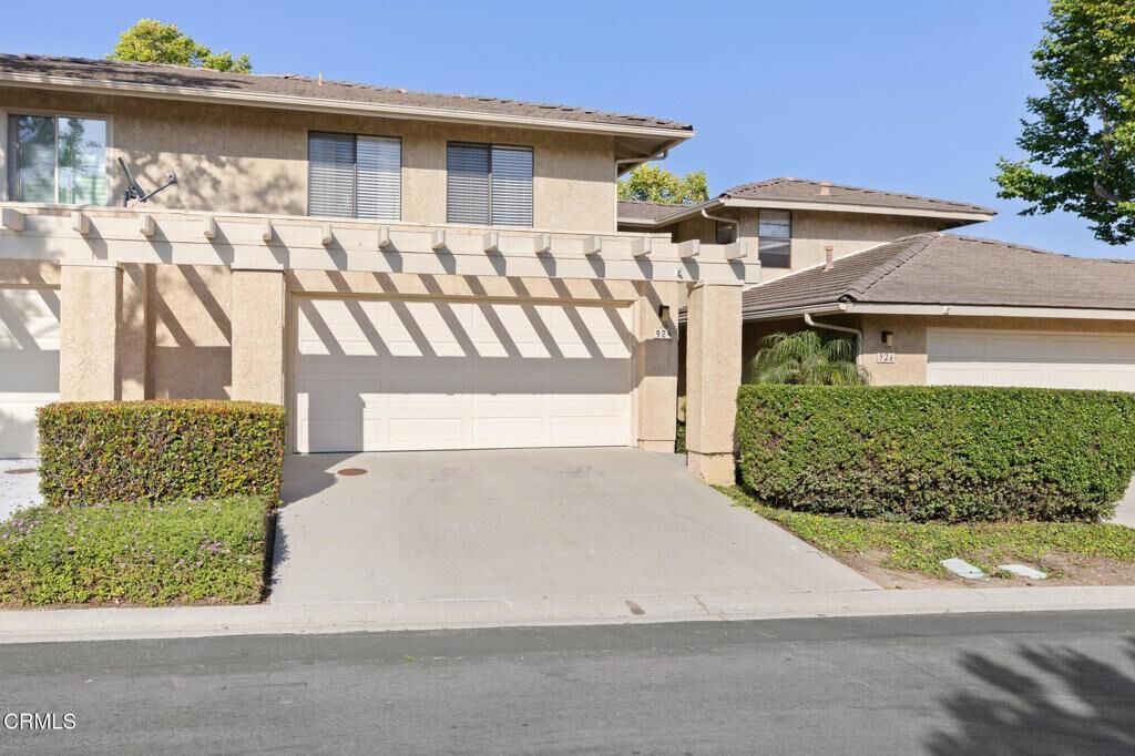 Property Photo:  924 Sandberg Lane  CA 93003 