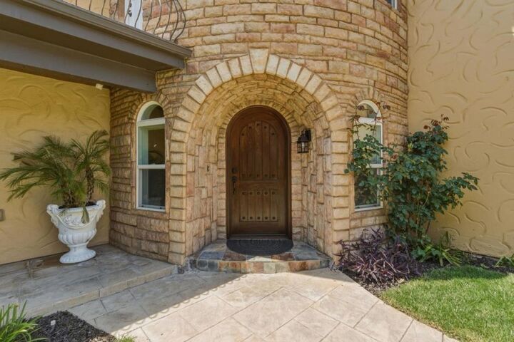 Property Photo:  2859 Broken Oak Court  CA 95148 