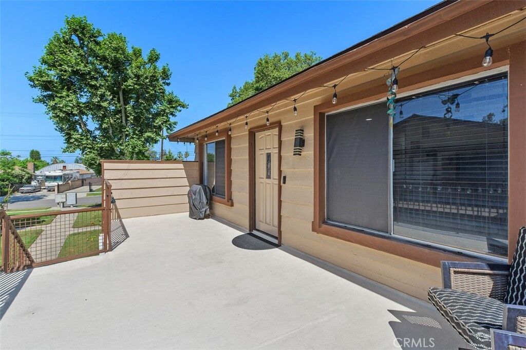 Property Photo:  2139 S Magnolia Avenue  CA 91762 