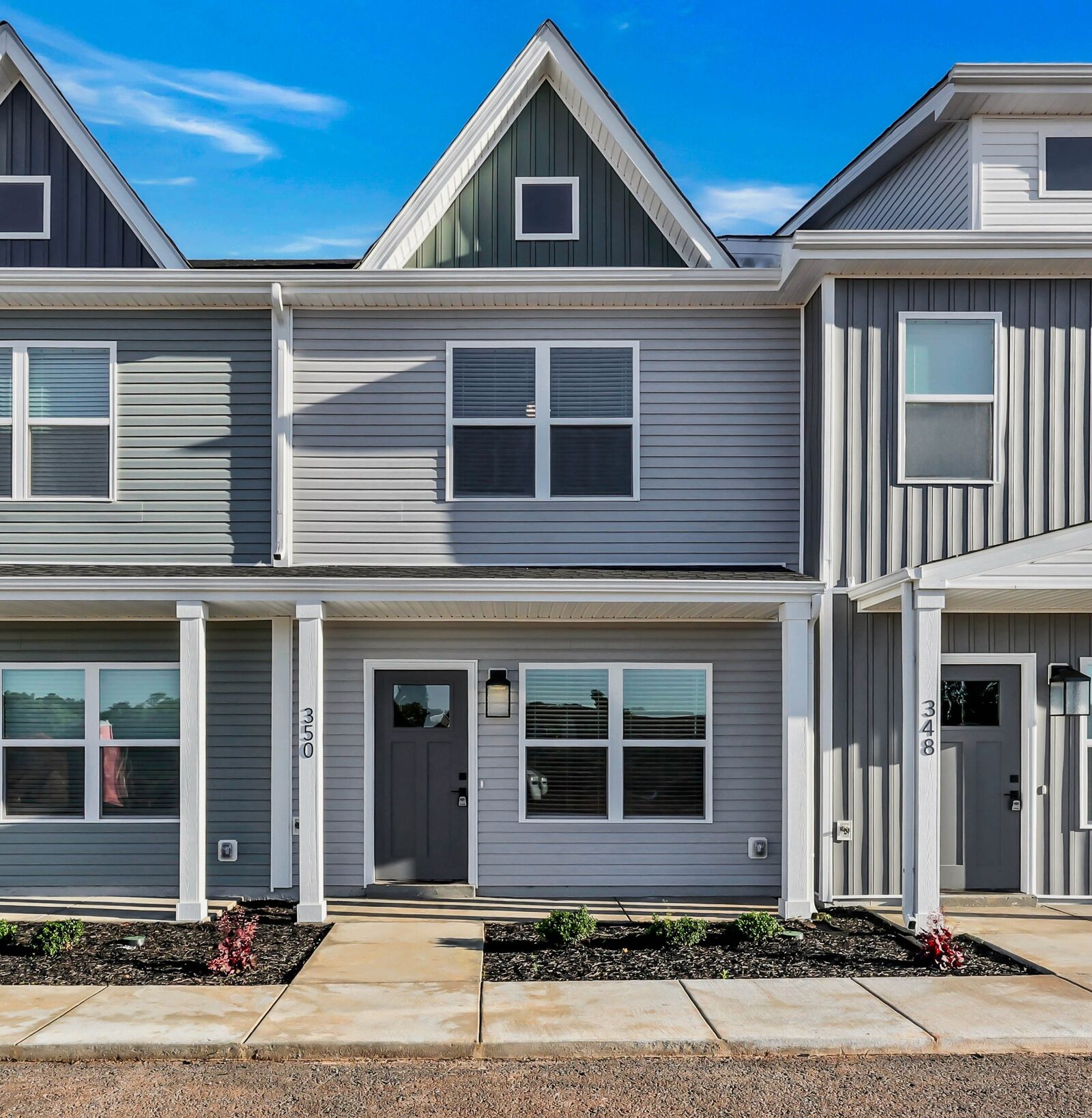 Property Photo:  350 Front Ridge Cir  TN 37040 