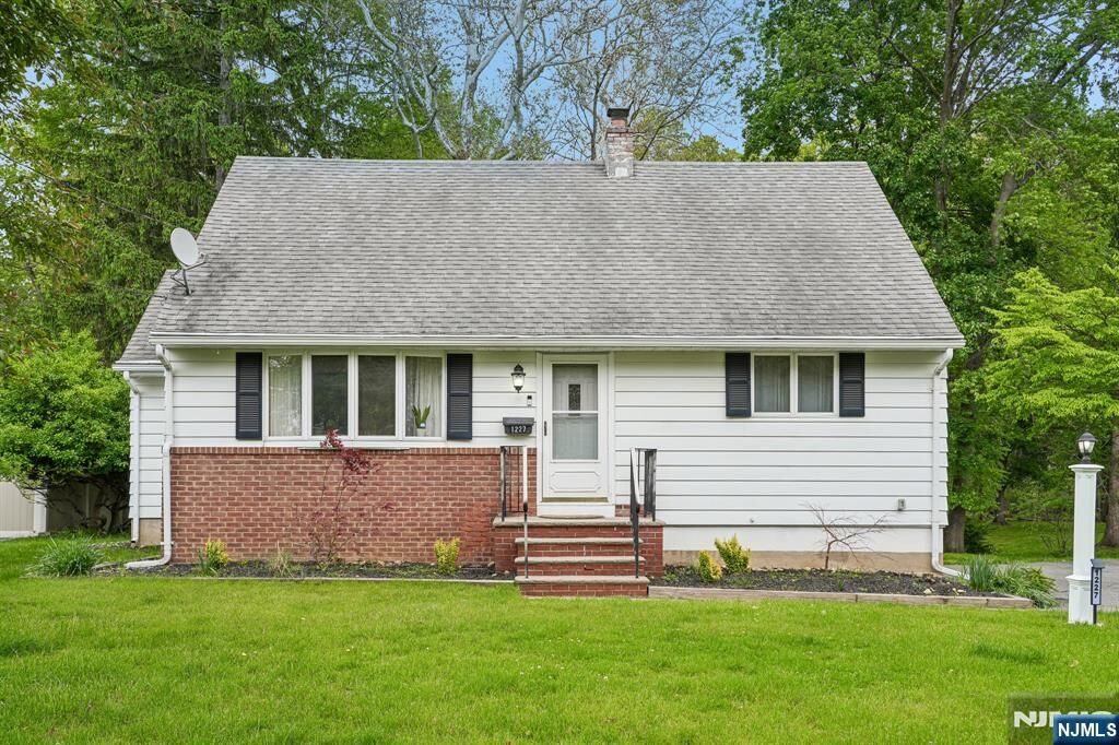 Property Photo: 1227 Ringwood Avenue NJ 07442