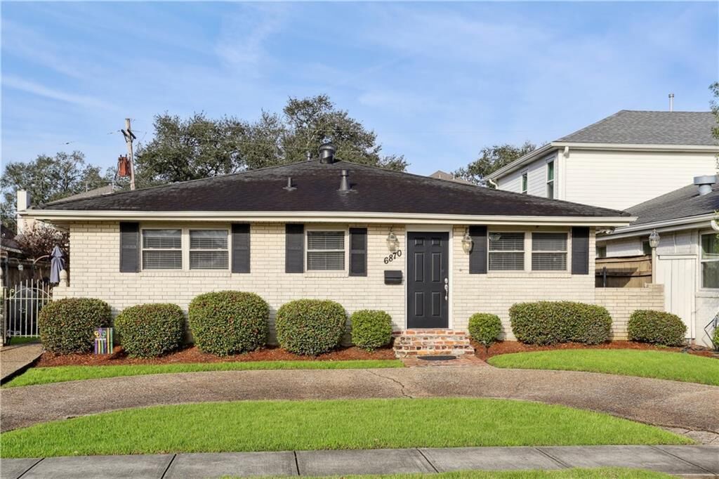 Property Photo: 6870 Argonne Boulevard LA 70124