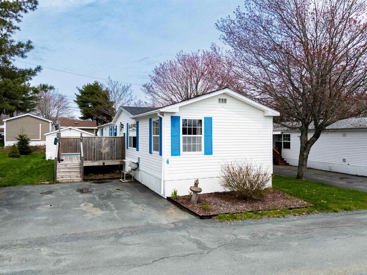 Property Photo:  4 Tenth Street  NS B4B 1R6 